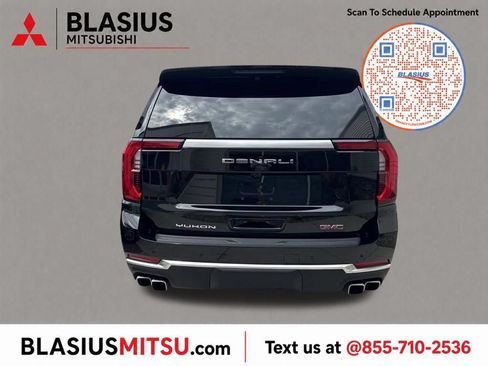 Used 2026 GMC Yukon Denali w/ Sun & Power Step Package AWD/4WD image 5