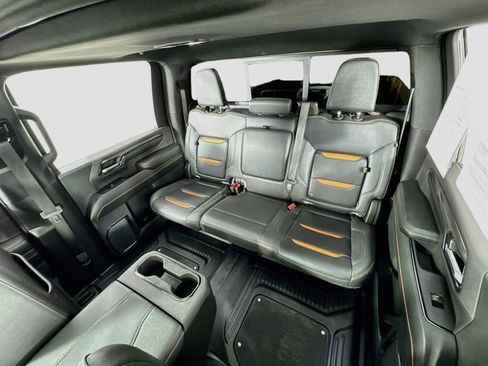 Used 2024 GMC Sierra 2500 AT4 w/ AT4 Premium Plus Package AWD/4WD image 11