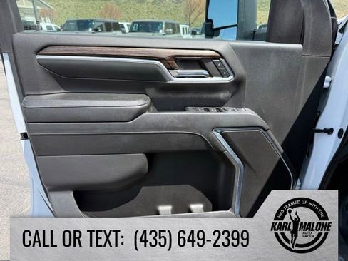 Used 2024 GMC Sierra 3500 SLE w/ SLE Convenience Package AWD/4WD image 14