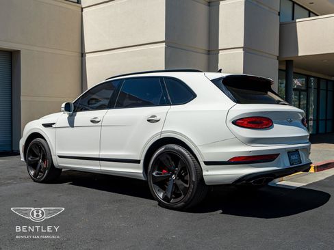 Used 2023 Bentley Bentayga AWD/4WD image 6