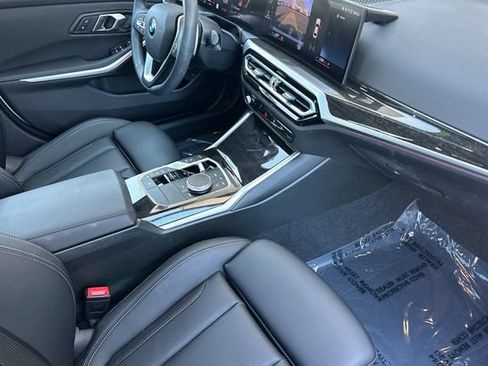 Used 2024 BMW 330i Sedan w/ Convenience Package RWD image 18