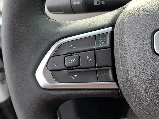 Used 2025 Jeep Compass Limited AWD/4WD image 21