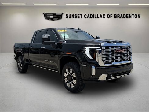 Used 2024 GMC Sierra 3500 Denali AWD/4WD image 1