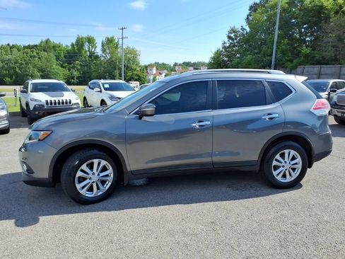 Used 2015 Nissan Rogue SV FWD image 18