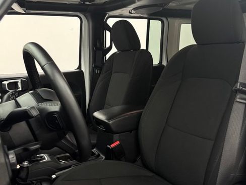 Used 2022 Jeep Wrangler Unlimited Sport AWD/4WD image 16