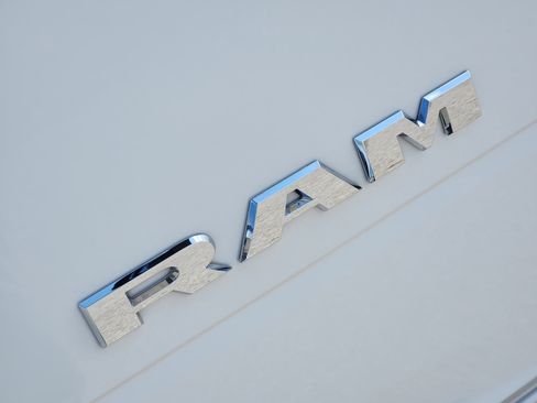 Used 2025 RAM 2500 Big Horn AWD/4WD image 12
