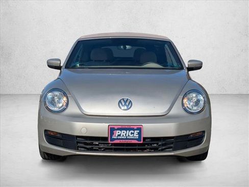 Used 2013 Volkswagen Beetle 2.5 image 2
