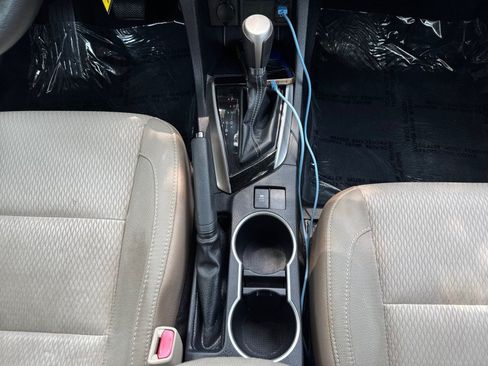 Used 2014 Toyota Corolla LE FWD image 24
