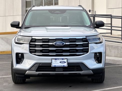 New 2026 Ford Explorer Active image 8