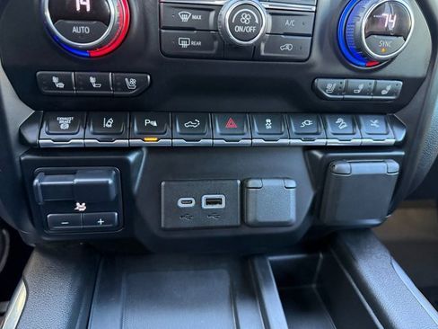 Used 2021 Chevrolet Silverado 2500 High Country w/ Safety Package II image 19