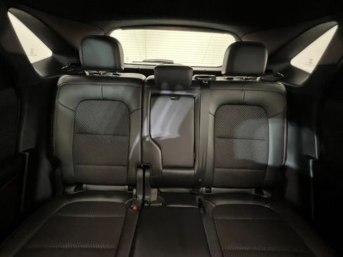 Used 2025 Ford Escape ST-Line image 27