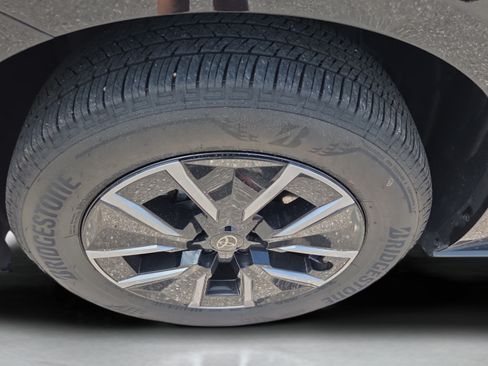 Certified 2026 Toyota bZ AWD/4WD image 28