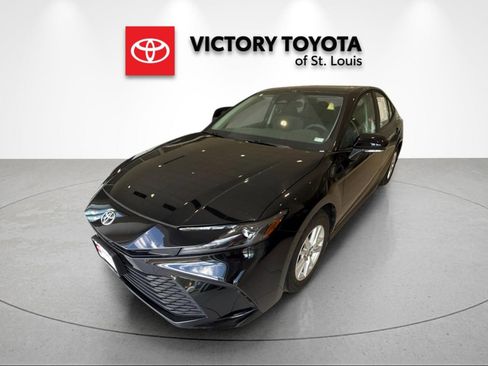 Used 2026 Toyota Camry LE FWD image 7