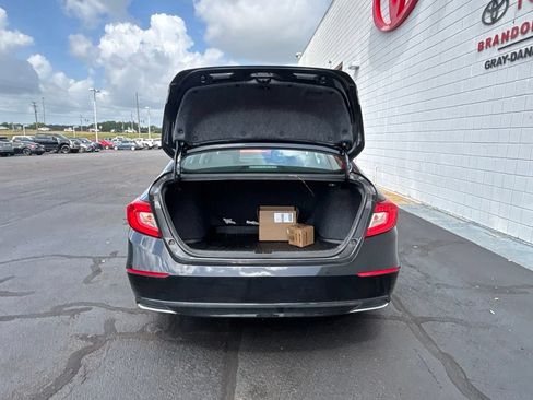Used 2018 Honda Accord LX image 27