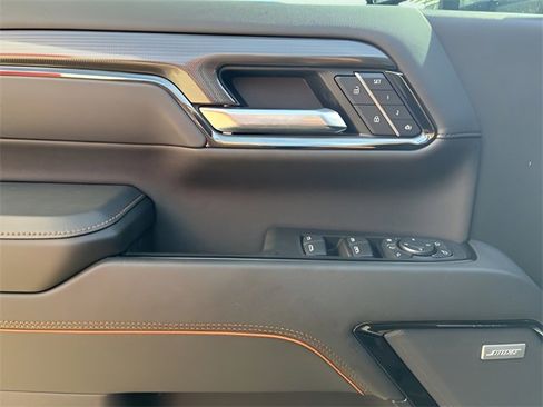 Used 2025 GMC Sierra 2500 AT4 w/ AT4 Premium Plus Package image 21