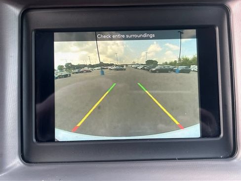 Used 2022 Dodge Charger SXT RWD image 21