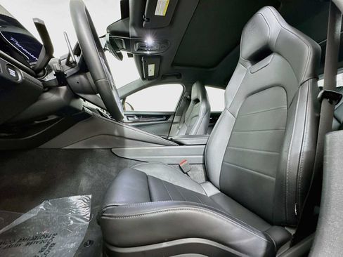 Certified 2025 Porsche Panamera 4 AWD/4WD image 5