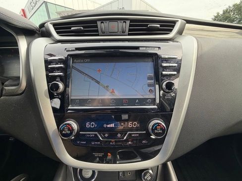 Used 2018 Nissan Murano SL w/ Midnight Edition Package AWD/4WD image 9