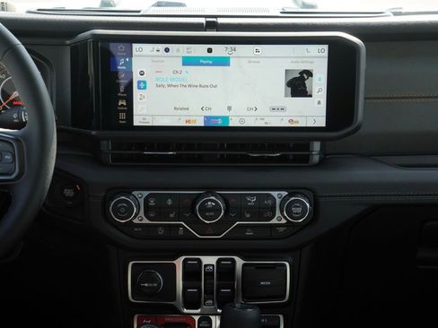 New 2026 Jeep Gladiator Mojave image 23