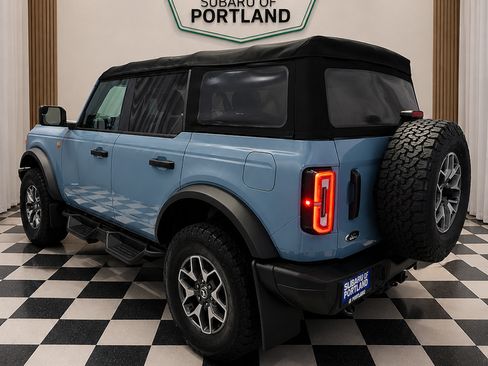 Used 2022 Ford Bronco Badlands AWD/4WD image 3