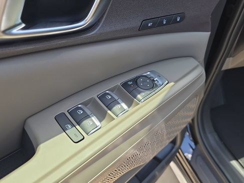 New 2026 Kia Carnival EX FWD image 20