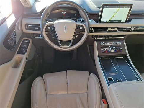Used 2022 Lincoln Aviator Reserve w/ Equipment Group 201A image 11