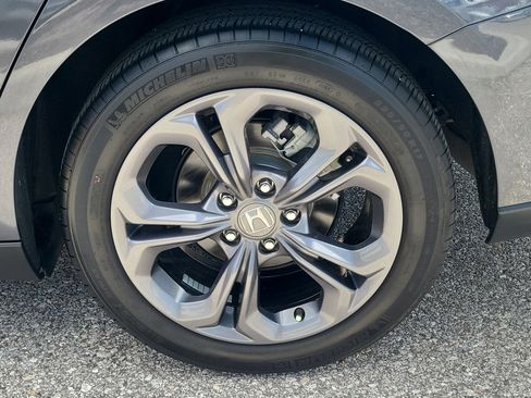 Used 2023 Honda Accord EX image 10