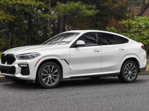 Used 2020 BMW X6 M50i w/ Executive Package AWD/4WD image 3
