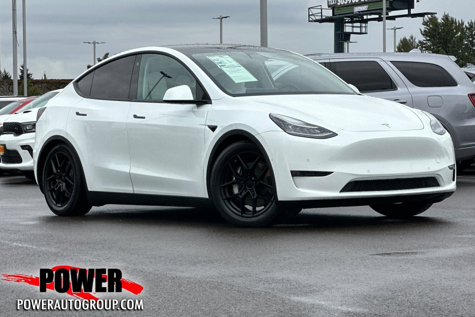 Used 2021 Tesla Model Y Long Range AWD/4WD image 1