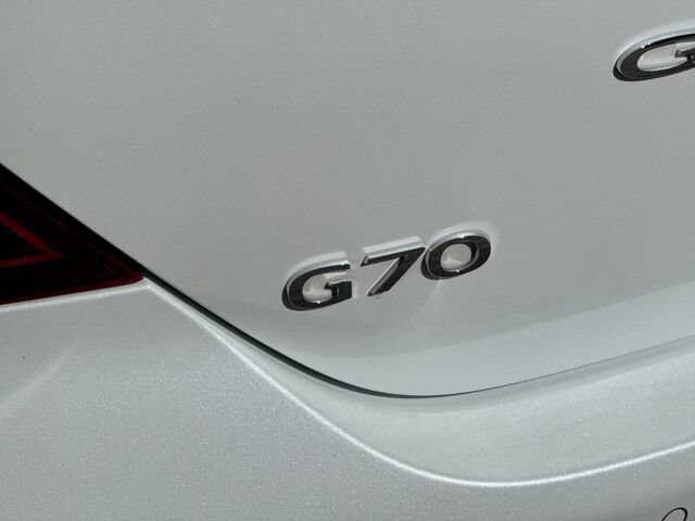 Used 2023 Genesis G70 2.0T w/ Sport Prestige Package RWD image 34