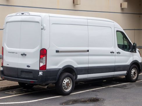 Used 2023 Ford Transit 250 Medium Roof AWD image 6