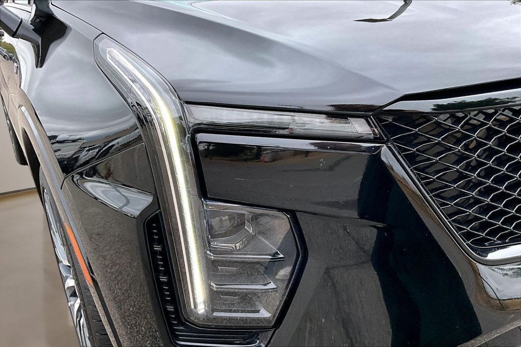 Used 2024 Cadillac XT4 Sport FWD image 30