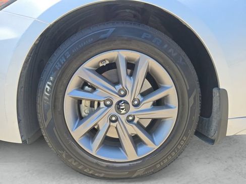 Used 2020 Kia Optima LX FWD image 23