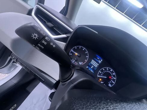 Used 2024 Toyota Corolla LE w/ LE Convenience Package image 18