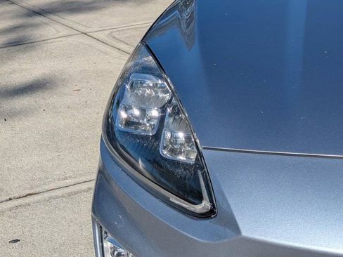 Used 2022 Ford Escape Titanium w/ Titanium Elite Package image 9