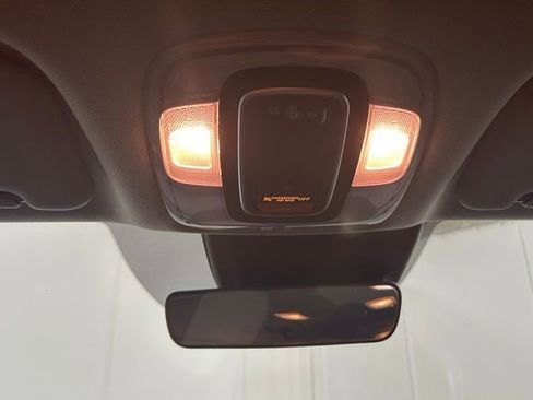 Used 2023 Hyundai Elantra SEL w/ Convenience Package image 29