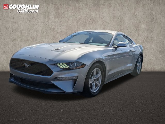Used 2020 Ford Mustang Coupe RWD image 3