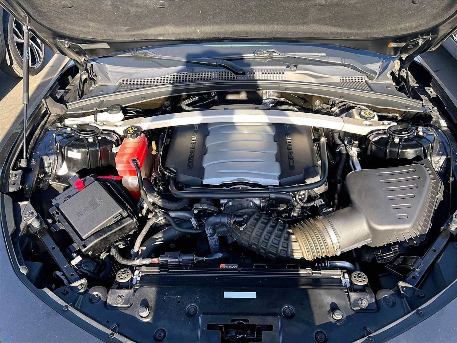 Used 2016 Chevrolet Camaro SS RWD image 11