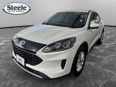 Used 2020 Ford Escape SE image 1