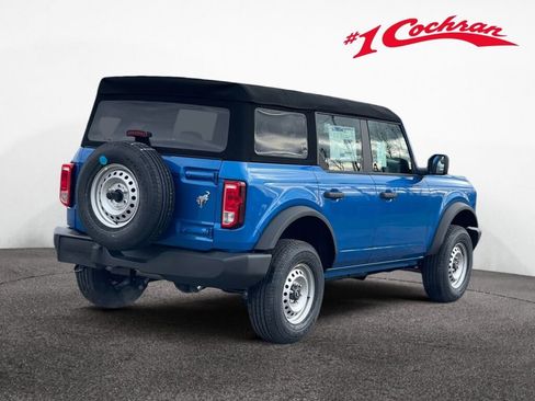 New 2025 Ford Bronco Base image 5