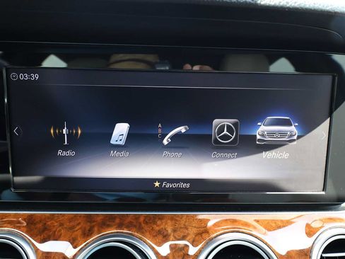 Used 2019 Mercedes-Benz E 450 4MATIC Sedan image 31