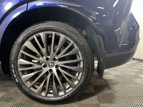 Used 2024 Lexus RX 350 w/ Convenience Package image 28