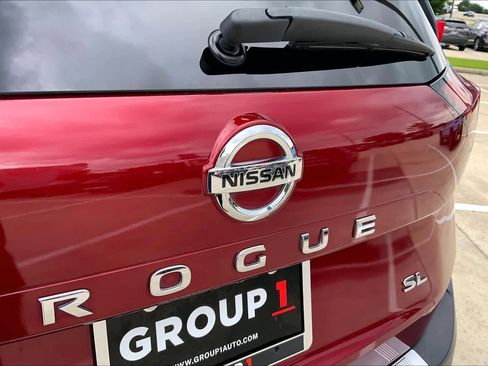 Used 2021 Nissan Rogue SL w/ Premium Package FWD image 31