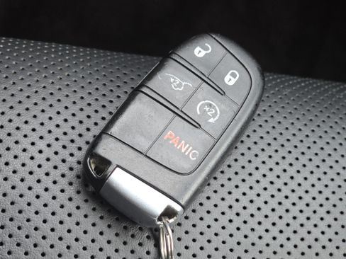 Used 2016 Dodge Durango Citadel w/ Technology Group AWD/4WD image 29
