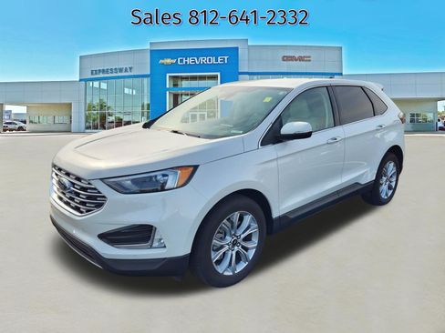 Used 2024 Ford Edge Titanium AWD/4WD image 3