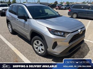 Used 2020 Toyota RAV4 LE w/ All Weather Liner Package AWD/4WD video 1