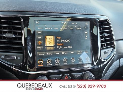 Used 2020 Jeep Grand Cherokee Altitude AWD/4WD image 18