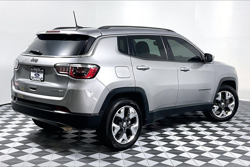 Used 2019 Jeep Compass Limited FWD image 12