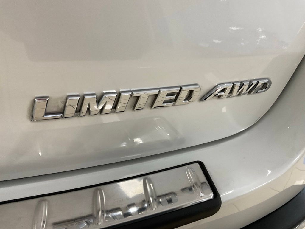 Used 2019 Toyota Highlander Limited AWD/4WD image 25
