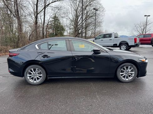 Used 2021 MAZDA MAZDA3 s image 9
